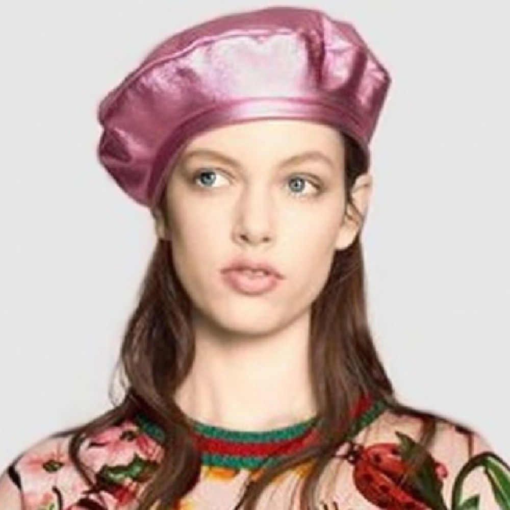 SALE 🔥 GUCCI Leather Beret in Metallic Pink NWT